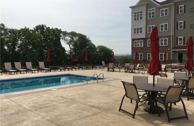 311 Robert Morris Boulevard unit: Spruce