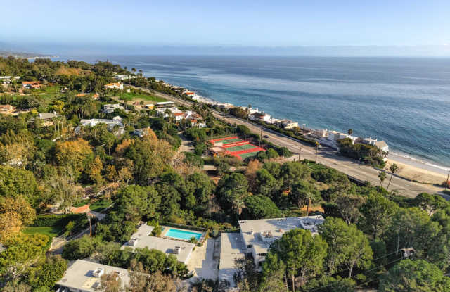 6453 Sycamore Meadows Drive