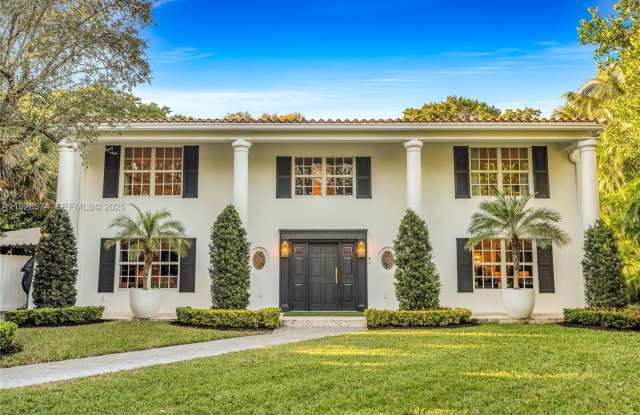 Photo of 607 Melaleuca Ln