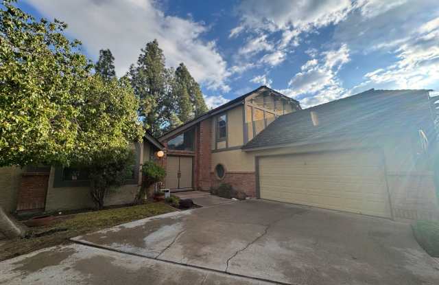 3 BEDROOM WITH POOL IN MESA NEAR 202