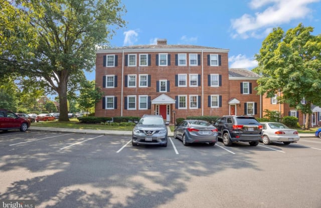 2888 S BUCHANAN ST #C1 - 2888 South Buchanan Street, Arlington, VA 22206