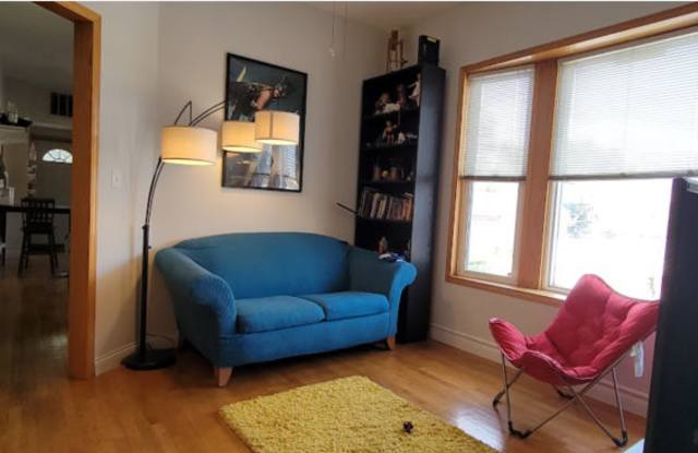 Photo of 2700 W Chicago Ave