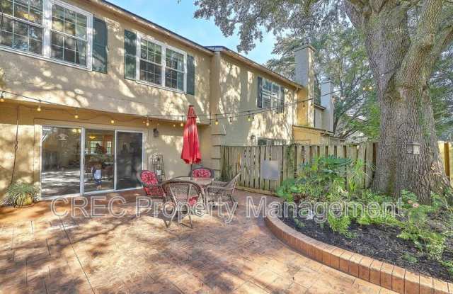 2065 Emerald Terrace