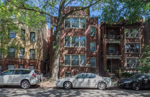 5429 S. Woodlawn Avenue