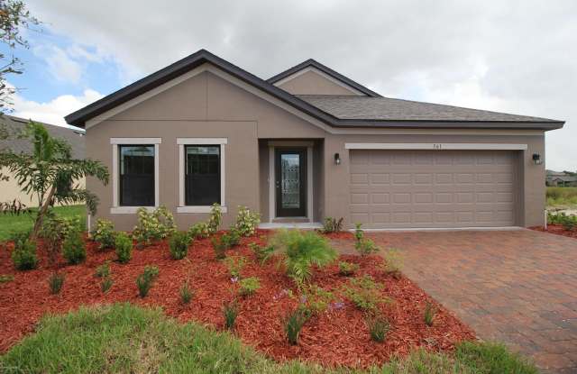 561 Dillard Drive SE