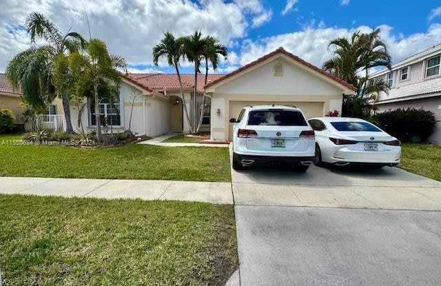 712 NW 177th Ave
