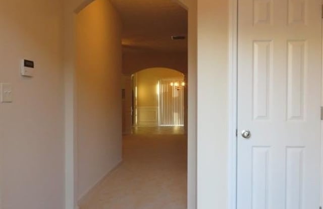 2190 Hawks Bluff Trail