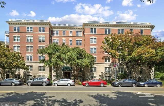 1801 CALVERT ST NW #401