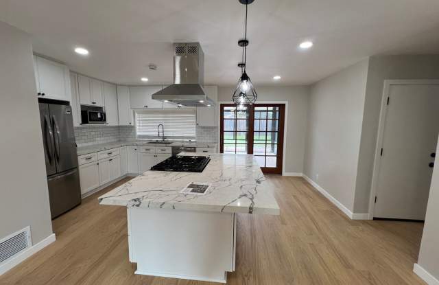 Photo of Remodeled 3 Bedroom 2 Bath 2 Story Home