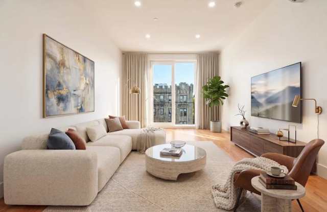 271 East 28th Street