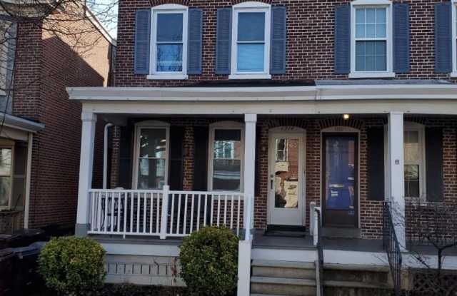 1314 N DUPONT ST