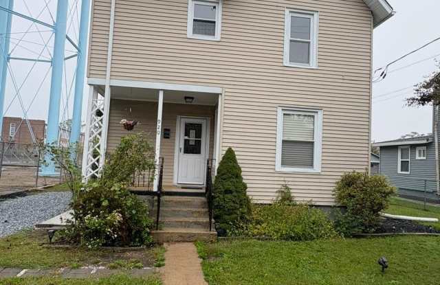 Photo of 920 MICHIGAN Avenue