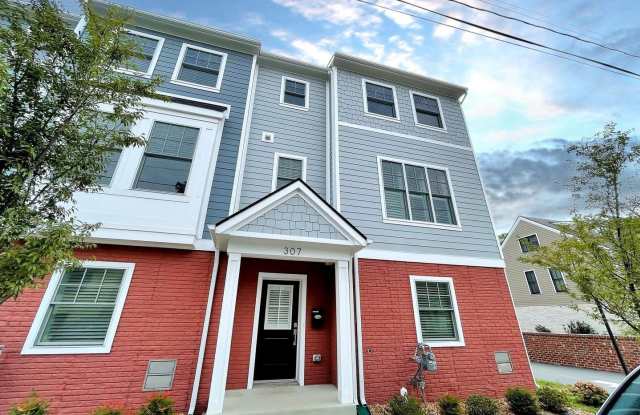 307 CHARLES Street