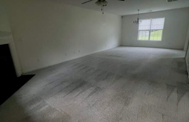 3 bedroom Greensboro Rental with Attached Garage