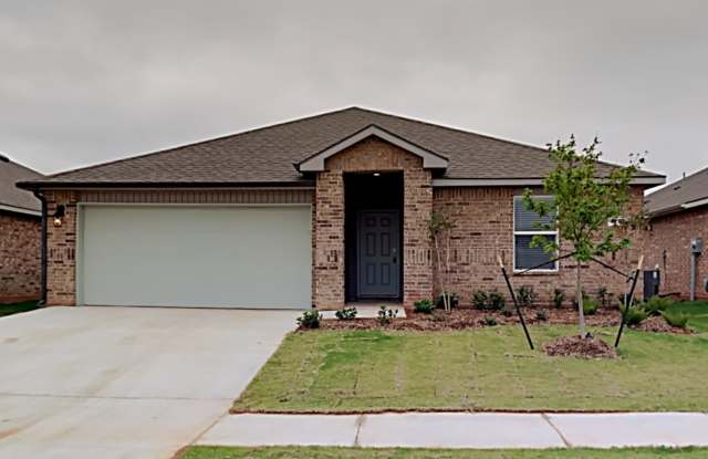 Very Nice 4 Bed 2 Bath Home in Mustang Schools