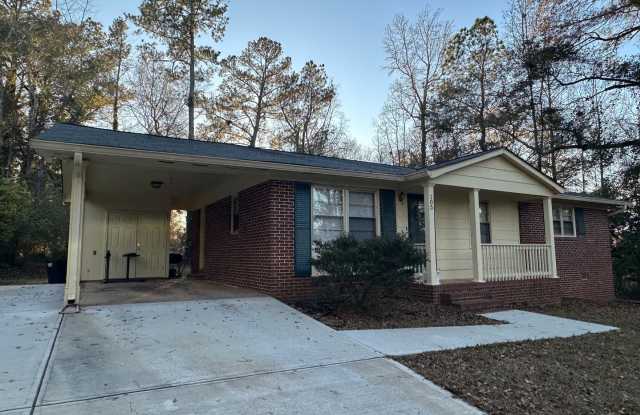 105 Cedar Drive - preleasing for August 2026 in Oconee County