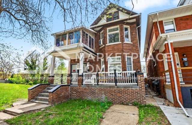 520 Englewood St