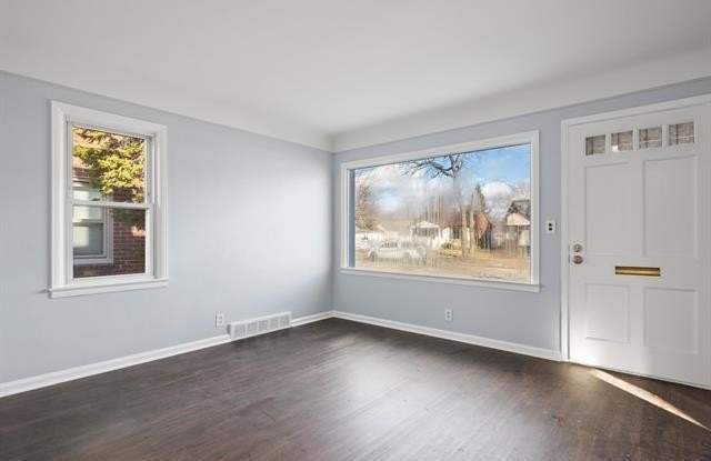 3752 KATHERINE Street