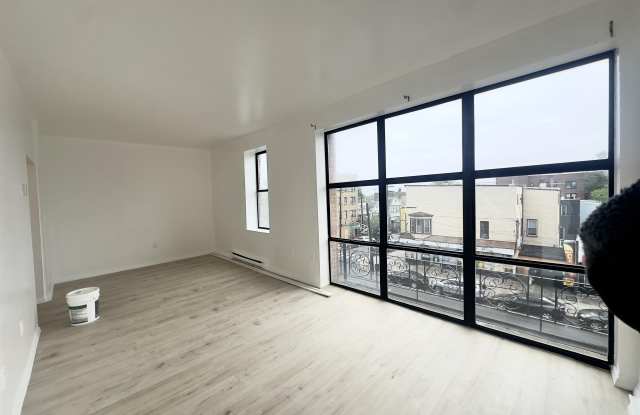 Photo of 2344 KENNEDY BLVD