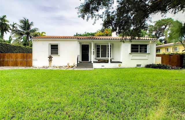 160 NW 101st St