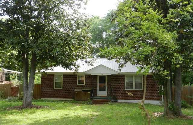 120 Crestview Circle
