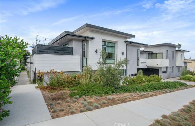 Photo of 151 Paseo de la Concha