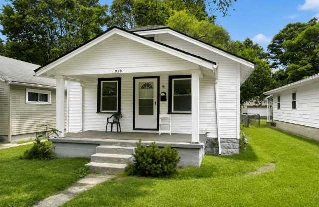 920 Huron Ave