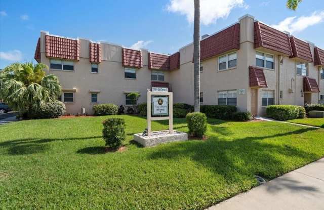 10038 62ND Terrace N
