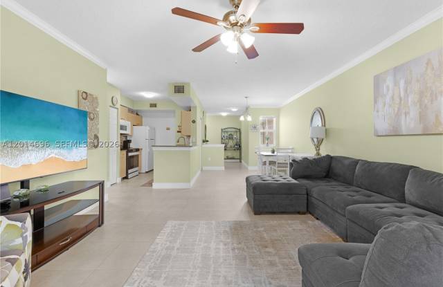 2486 Centergate Dr
