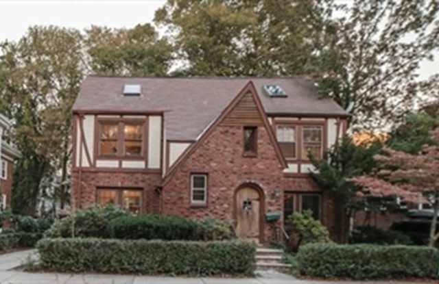 35 Greycliff Rd