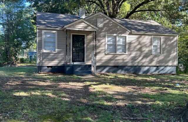 Photo of 1872 Portland Ave