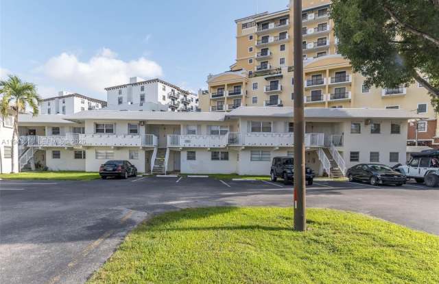 Photo of 7324 SW 82nd St