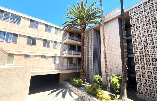 Available Now! 2 Bedroom, 2 Bathroom Riverside Penthouse with Views!