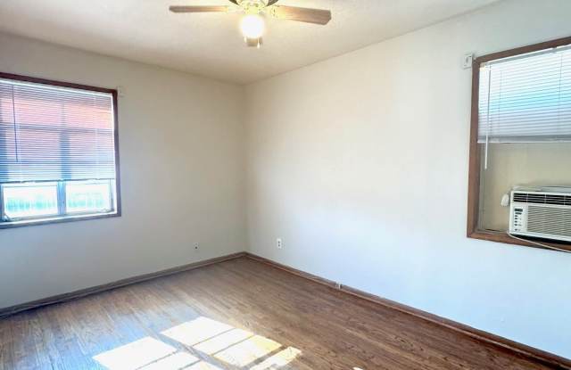 2816 Duncan Drive Unit 2