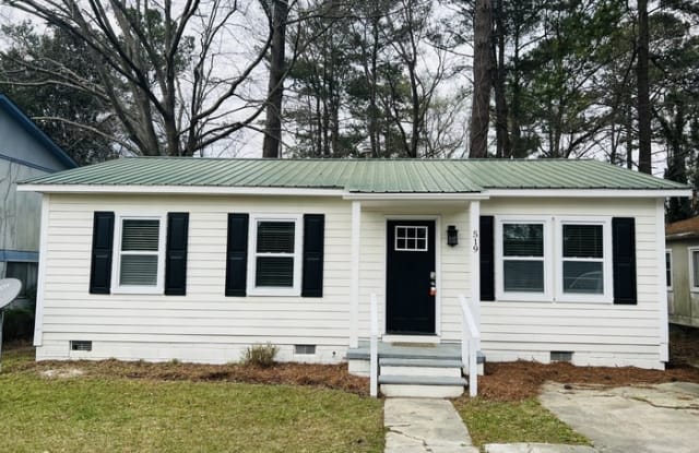 519 East Richardson Avenue - 519 East Richardson Avenue, Summerville, SC 29485