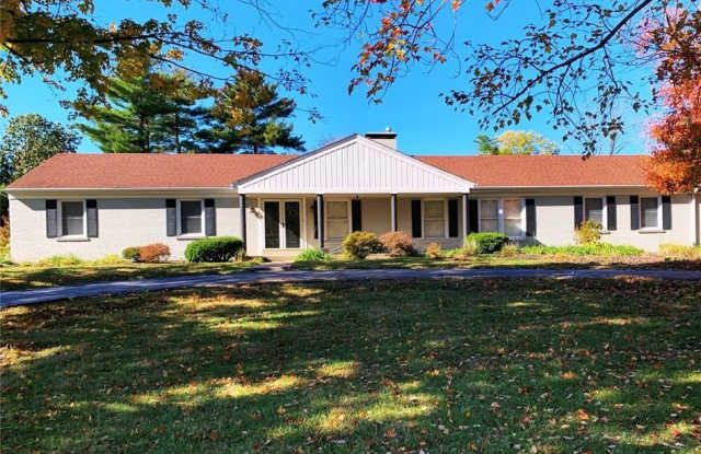 Photo of 2235 N Ballas Road