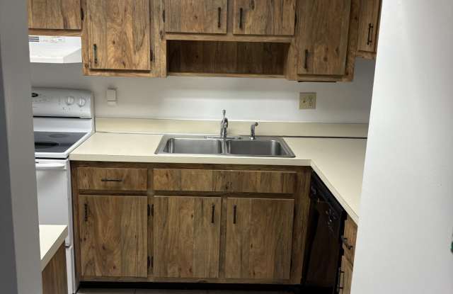 1416 Croftwood Drive