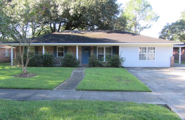 9360 Samoa Ave - 9360 Samoa Avenue, Baton Rouge, LA 70810