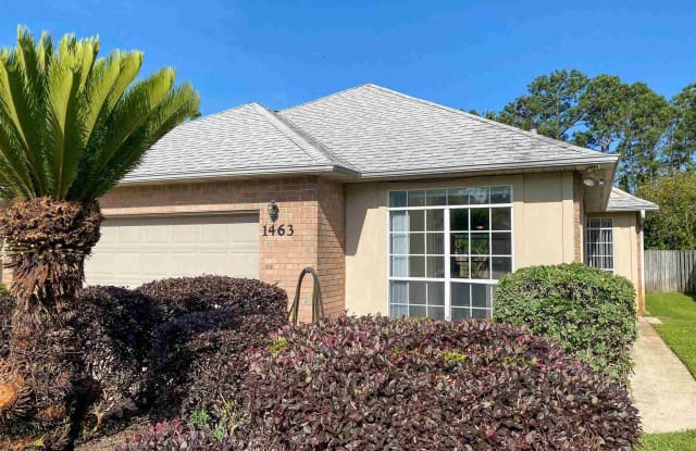 1463 Champions Green Dr - 1463 Champions Green Drive, Tiger Point, FL 32563