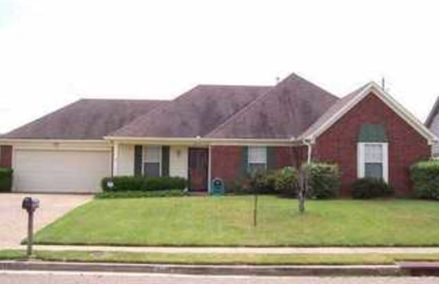 8275 Whispering View Dr - 8275 Whispering View Drive, Shelby County, TN 38125