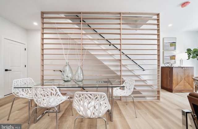 750 19TH Street NE unit: 3