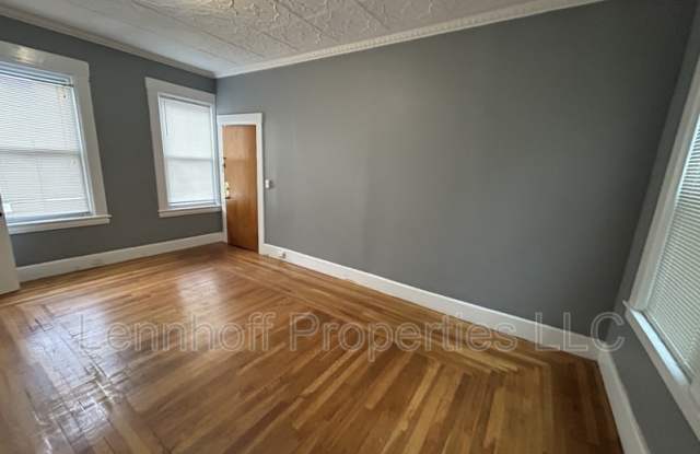 144 Walnut St.- Unit 4