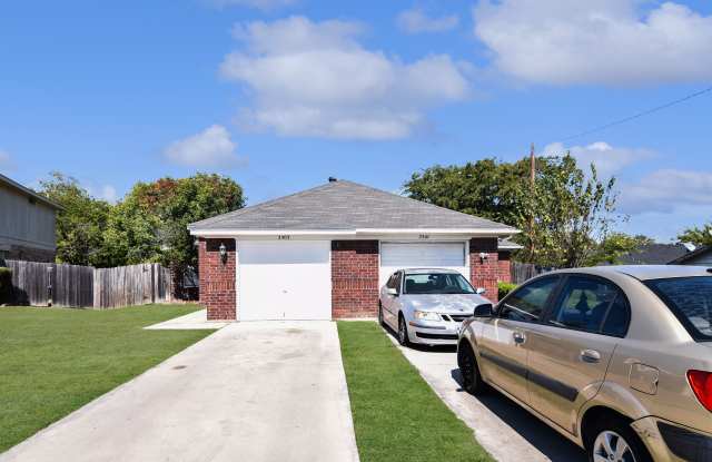 Photo of 2303 Wales Cir