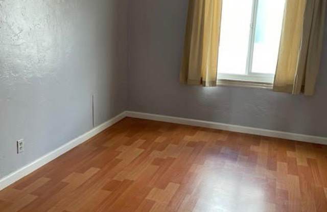 803 N Glendale Avenue