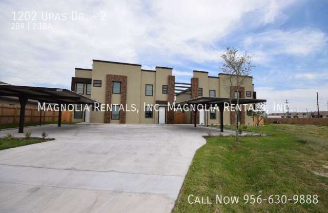 1202 Upas Dr