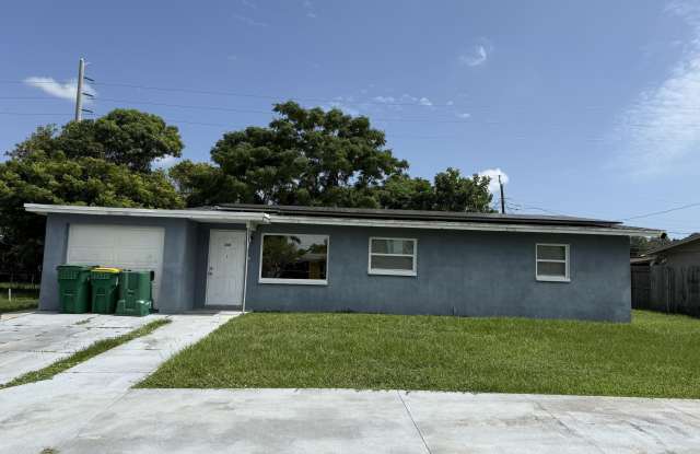 2806 Tropic Road