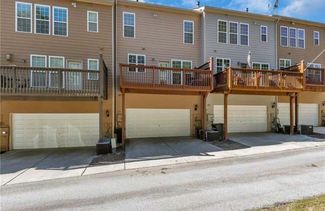 2167 Weldonberry Drive NE