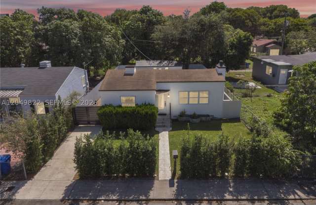 774 NW 49th St