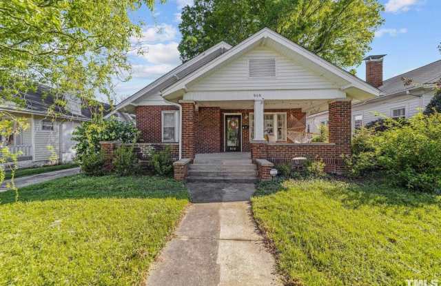 808 W Front Street