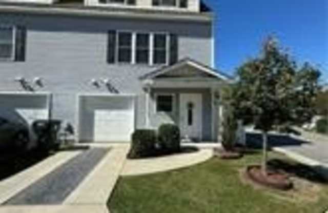 5800 Miss Coral Court